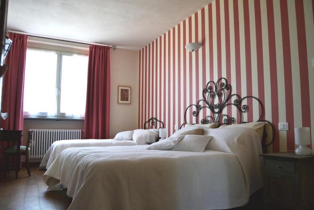 Agriturismo Costa Dei Platani Acqui Terme Oda fotoğraf